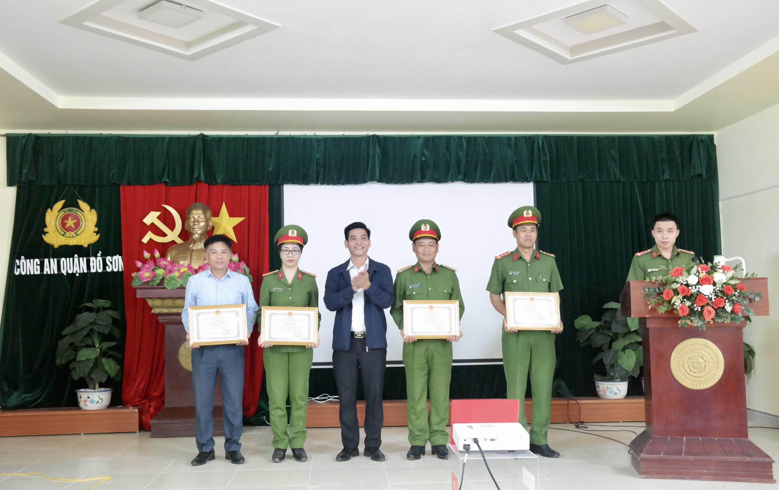 Công an quận Đồ Sơn: Triển khai nhân rộng các mô hình điểm sử dụng phần mềm ASM